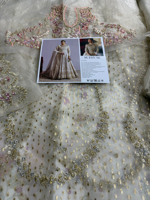 Suffusebysanayasir white wedding edition