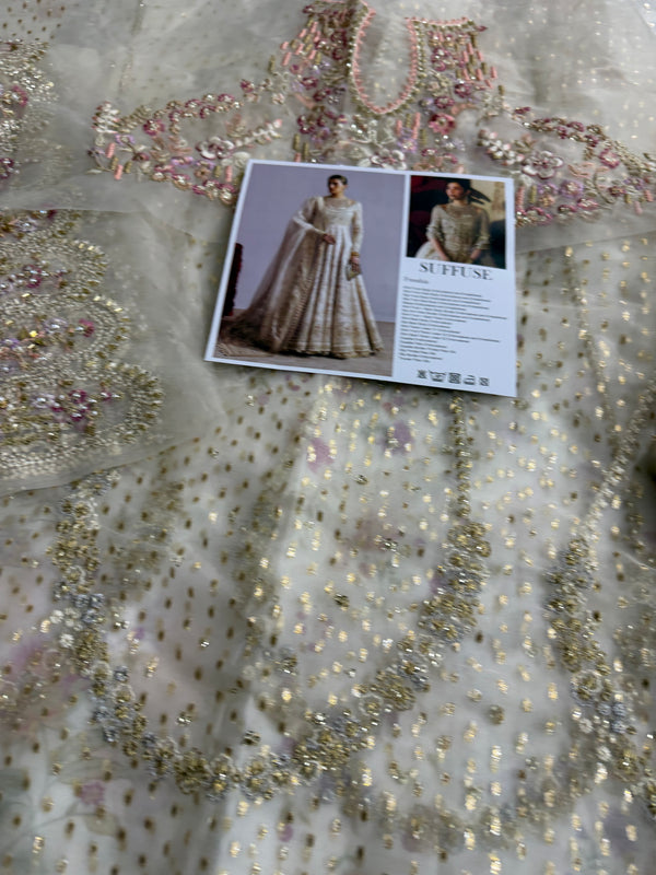 Suffusebysanayasir white wedding edition