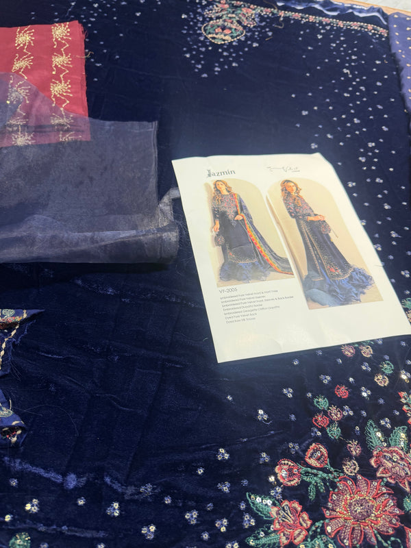 Jazmin blue wedding edition
Brand jazmin