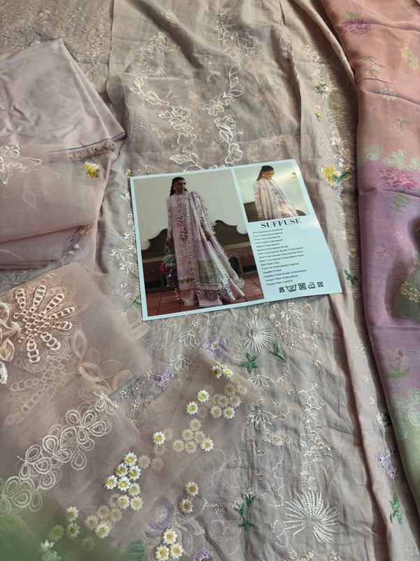 Suffuse pink lawn 2025