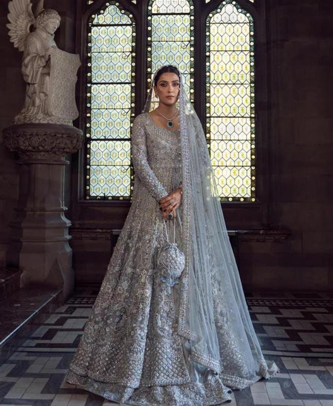 Faiza saqlain sky wedding edition