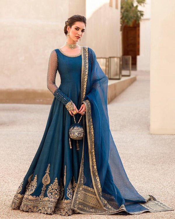 Faiza Saqlain blue wedding edition