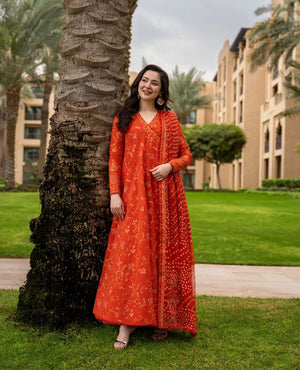 Faiza Saqlain orange lawm 2026