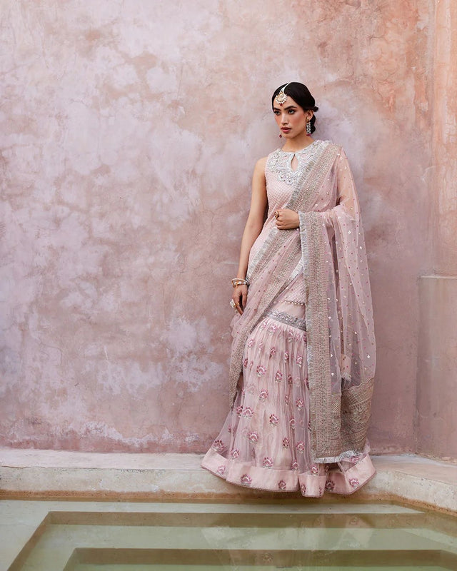 Faiza saqlain pink wedding edition