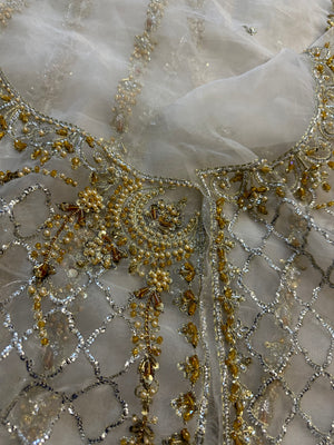 Nida Azwar golden bridal collection