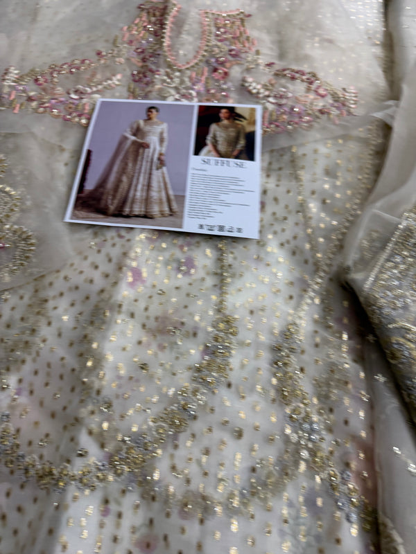 Suffusebysanayasir white wedding edition