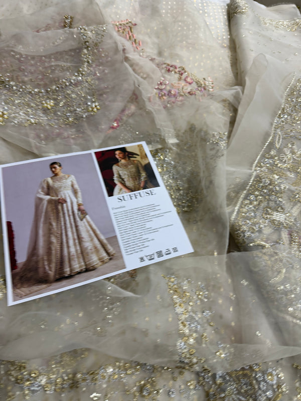 Suffusebysanayasir white wedding edition