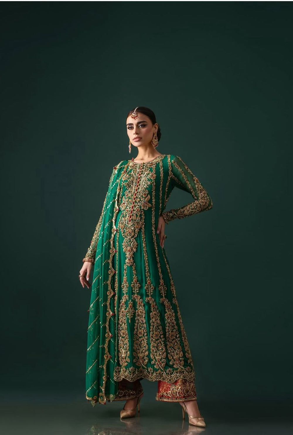 Nomi Ansari green wedding edition