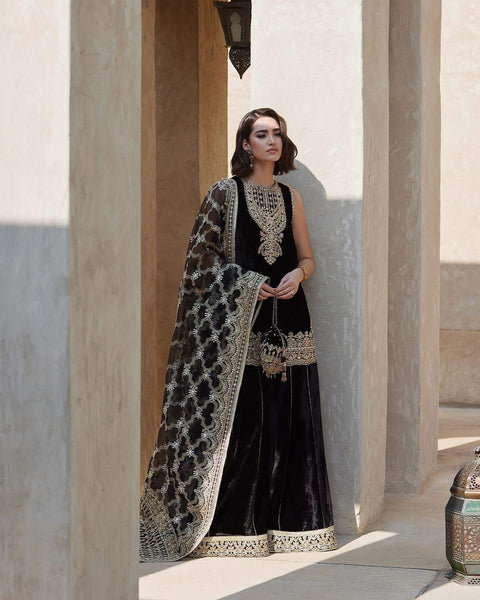 kanwal malik black wedding edition