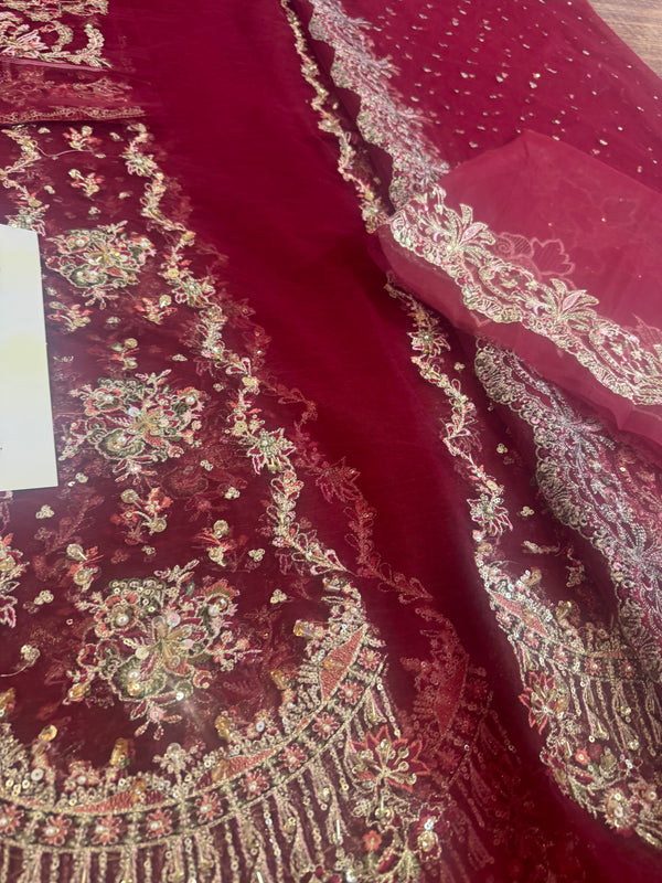 Kanwal malik red wedding edition