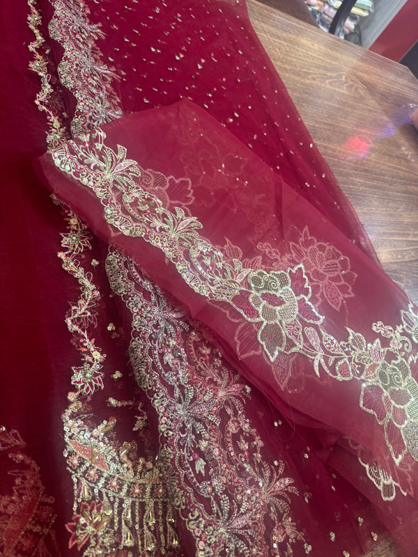 Kanwal malik red wedding edition