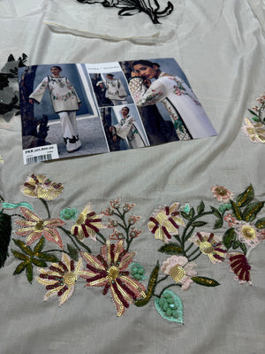 saira shakira white black