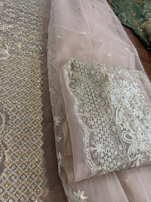 Faiza Saqlain pink wedding edition