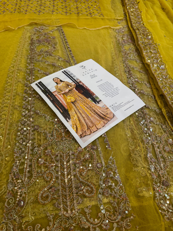 Faiza saqlain golden wedding edition