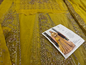 Faiza saqlain golden wedding edition