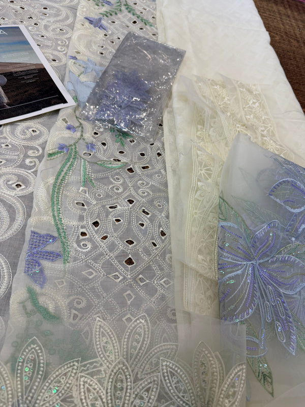 Rangrasya white multi lawn