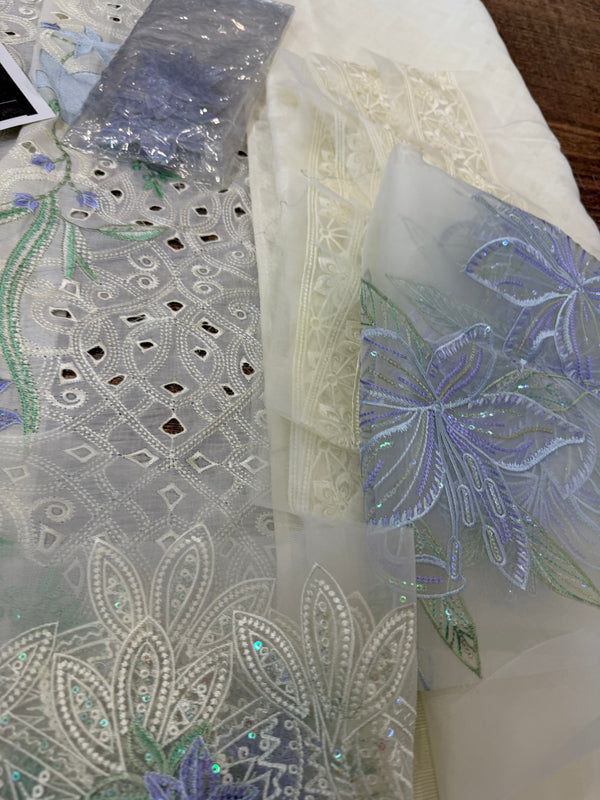 Rangrasya white multi lawn