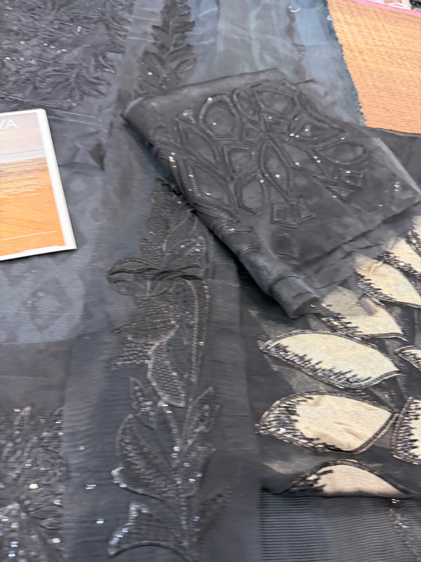 Rangrasya black lawn 2026