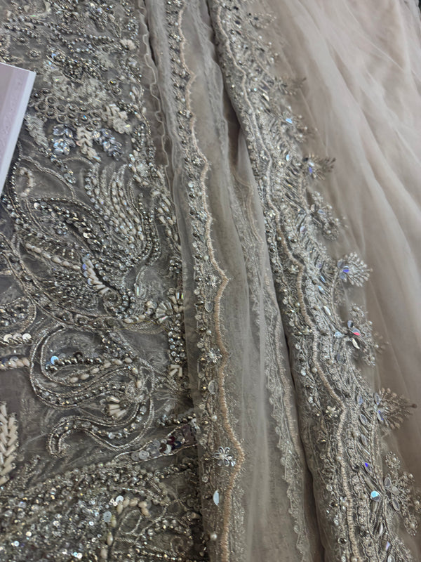 Suffusebysanayasir bridal chiffon collection