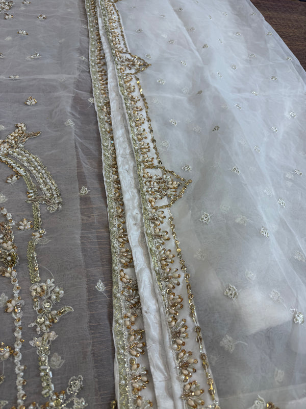 Maha Wajahat white wedding edition