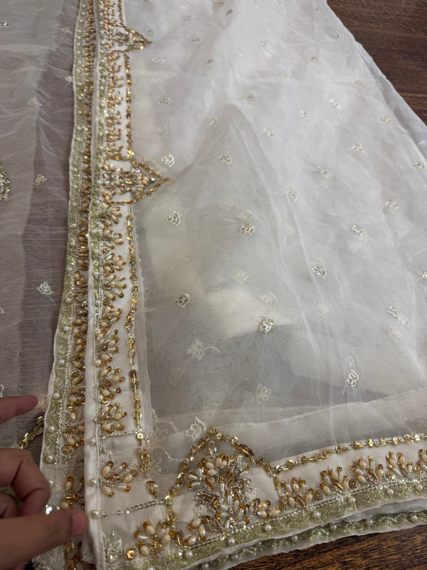 Maha Wajahat white wedding edition