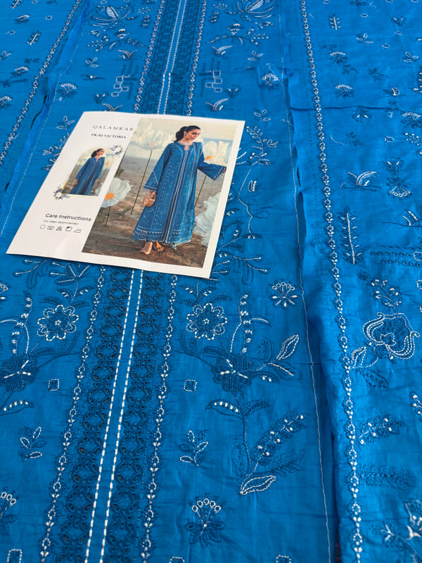 Qalamqar blue lawn