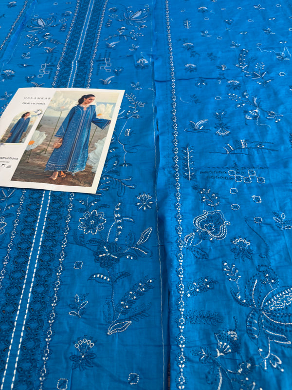 Qalamqar blue lawn