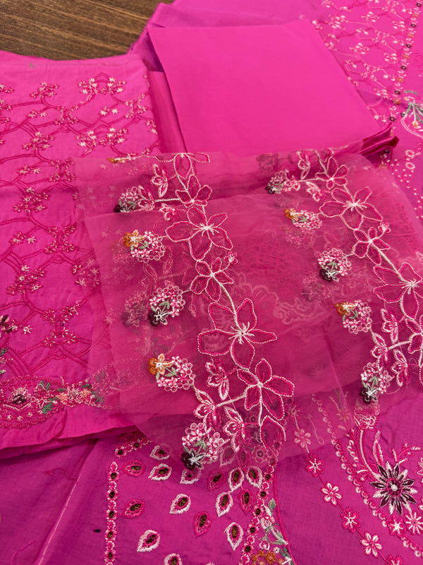 Qalamqar candy pink lawn 2026