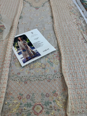 Faiza saqlain skin lawn 2025