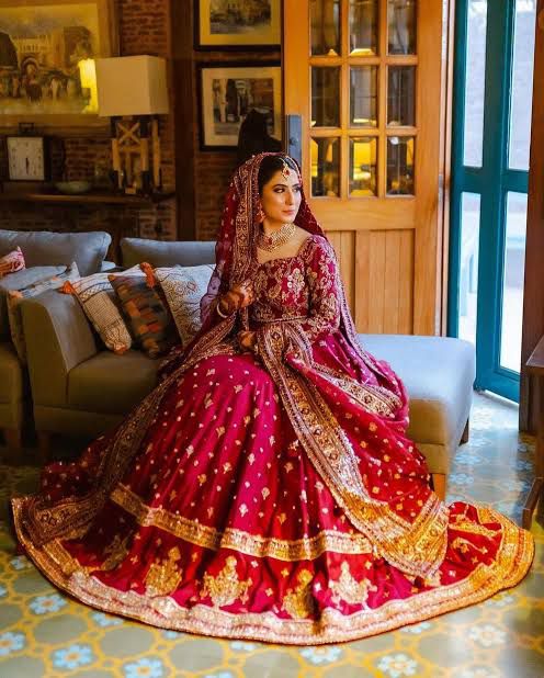 Title Mohsin Naveed Ranjha meroon bridal collection