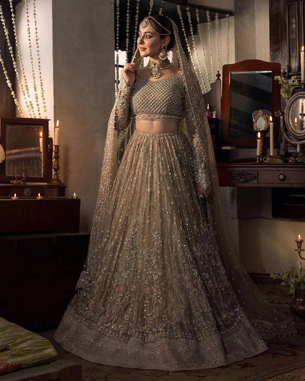 Faiza saqlain panelled maxy wedding edition 16 panelled maxy