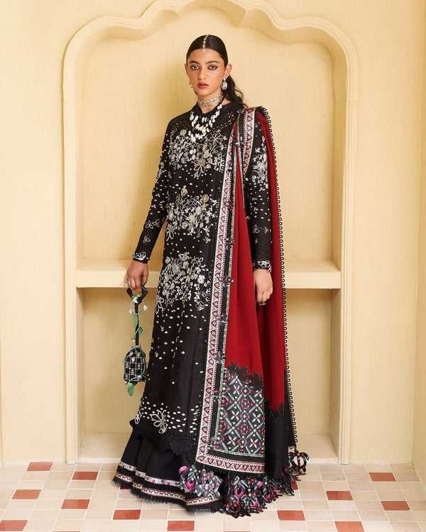 Suffuse black lawn 2025