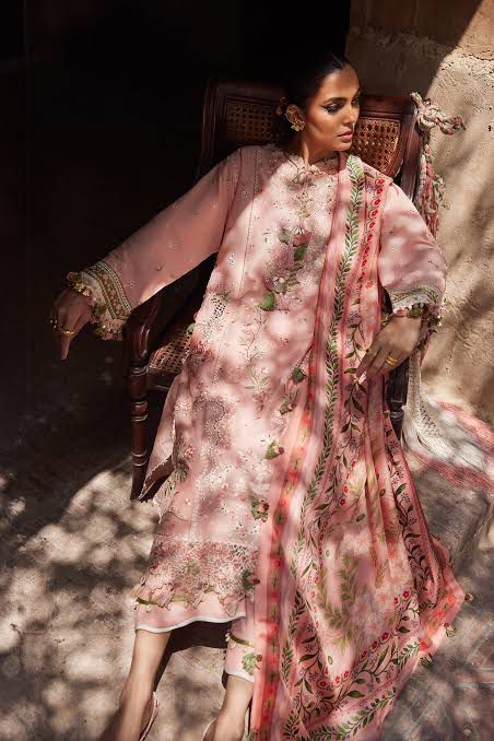 Elan pink lawn 2025