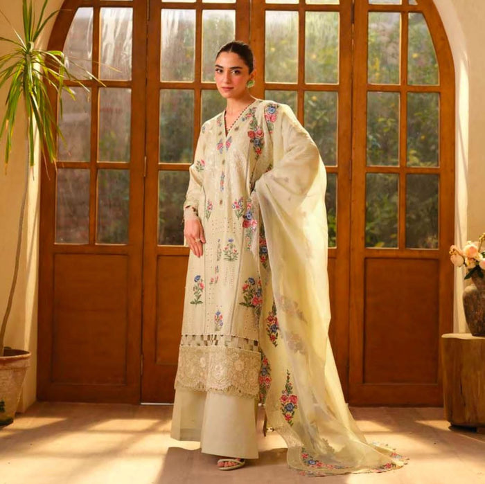 Maryam Hussain pista lawn 2025